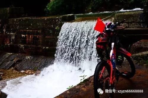闪电冰火人